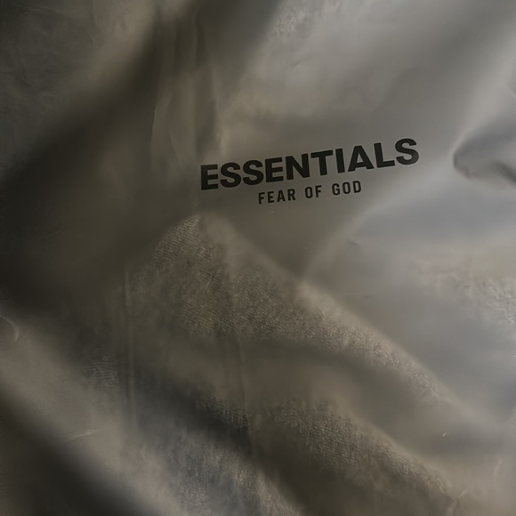 NWT! Fear of God Essentials Relaxed Mock Neck Sweatshirt XL Dark Oatmeal Grey - Picture 11 of 12